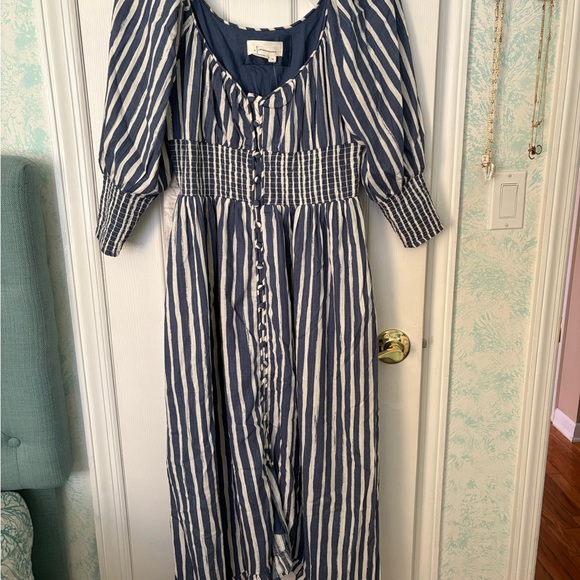 Anthropologie Long Sleeved Sweetheart Midi Dress - Picture 5 of 5